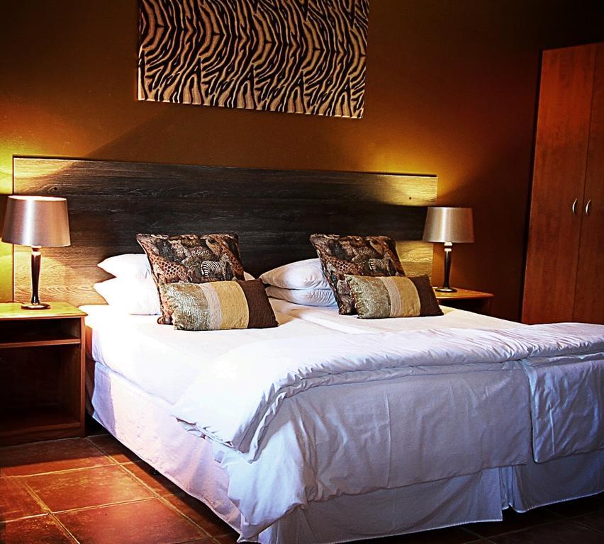 Golf And Garden Guesthouse Somerset West Exterior foto