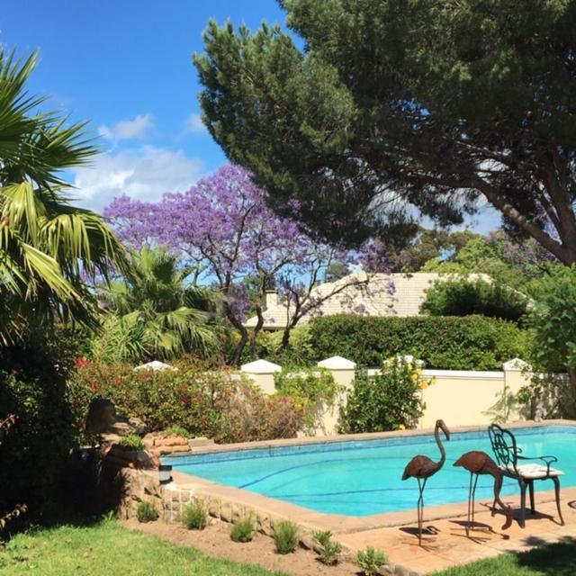 Golf And Garden Guesthouse Somerset West Exterior foto